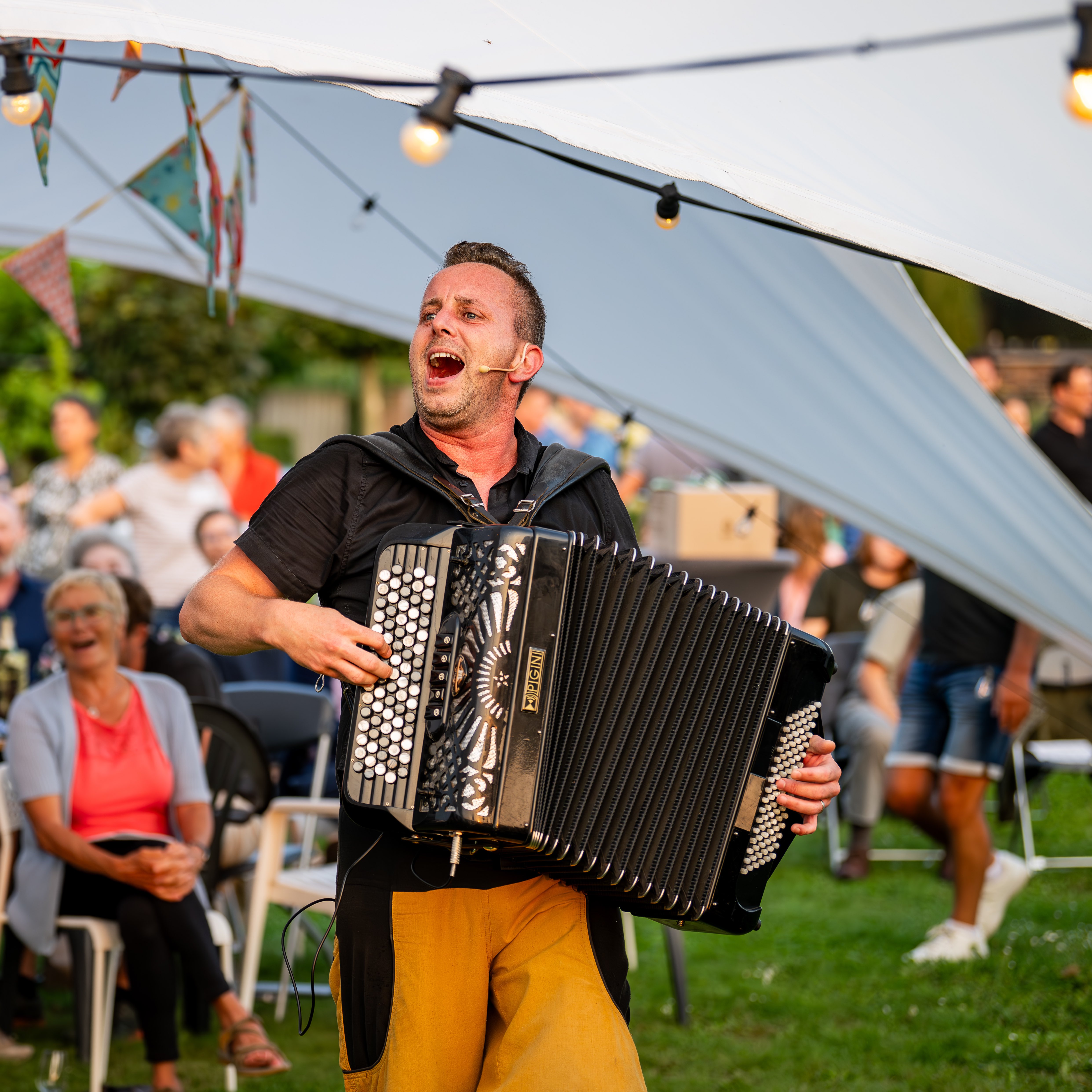 https://registratie-aanbod.vrouwennet.be/uploads/aanbod/jonas-van-esch-wederzijds-genoegen-vzw-vrouwennet-photo-2_1772696510.jpg